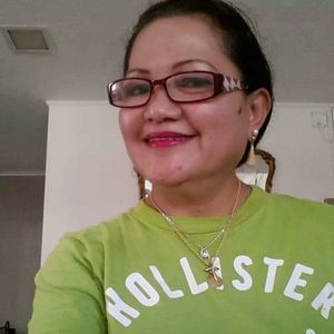 Meet your Posher, Elenita